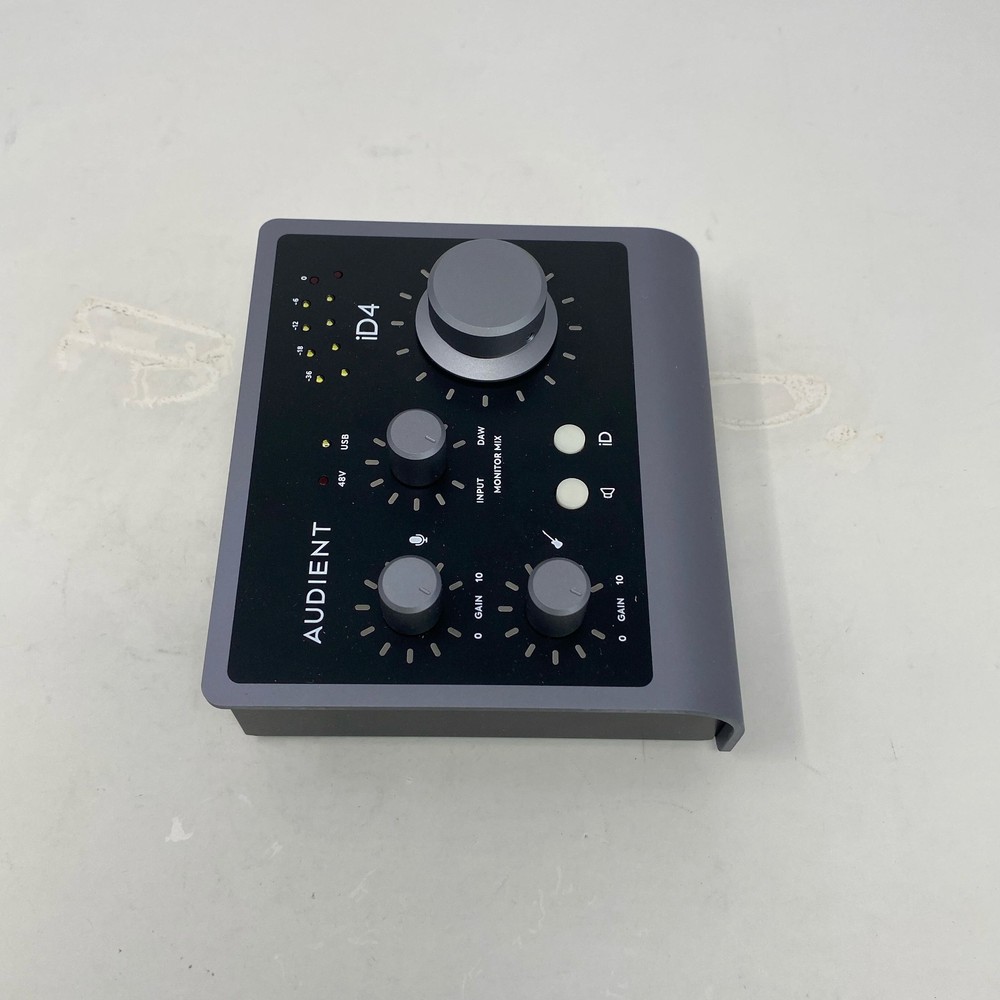 Audient iD4 MKII USB-C 2x2 Audio Interface - Black