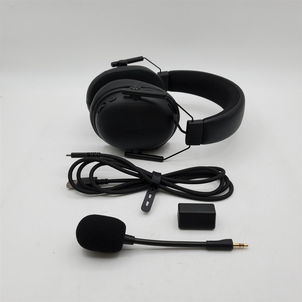 Razer BlackShark V3 Wireless Gaming Headset - Black
