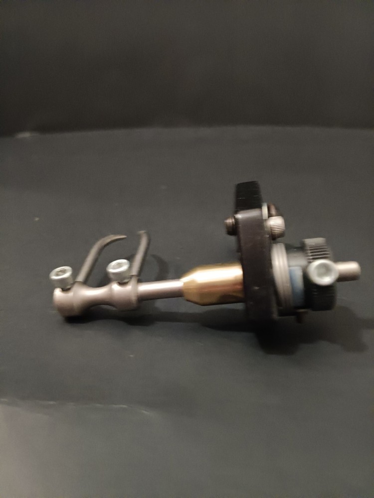 NAP Quik Tune 800 Prong Arrowrest