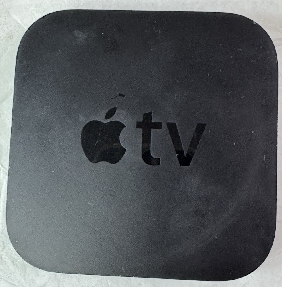 Apple TV Model A1469 3rd Generation W/ Apple Remote Tested Bundle media streamer