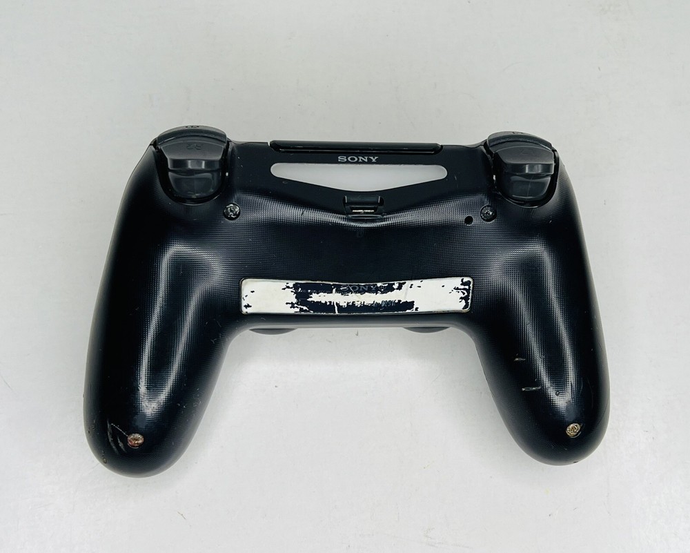 DualShock 4 Wireless Controller for PlayStation 4 Black *UNTESTED* Scratches