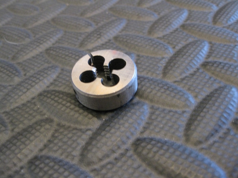 5/16-18 NC Left Hand Round Split Adj. Thread Die 1" HSS Unbranded