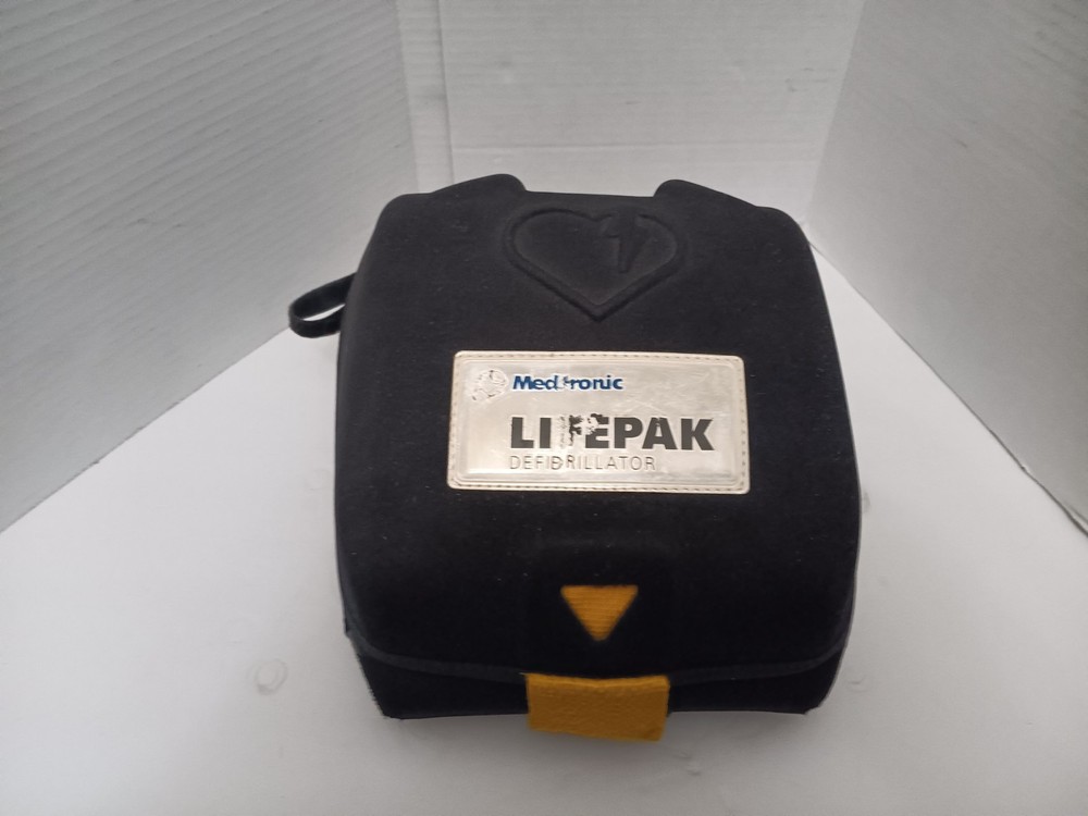 Medtronics LIFEPAK CR Plus System with Case