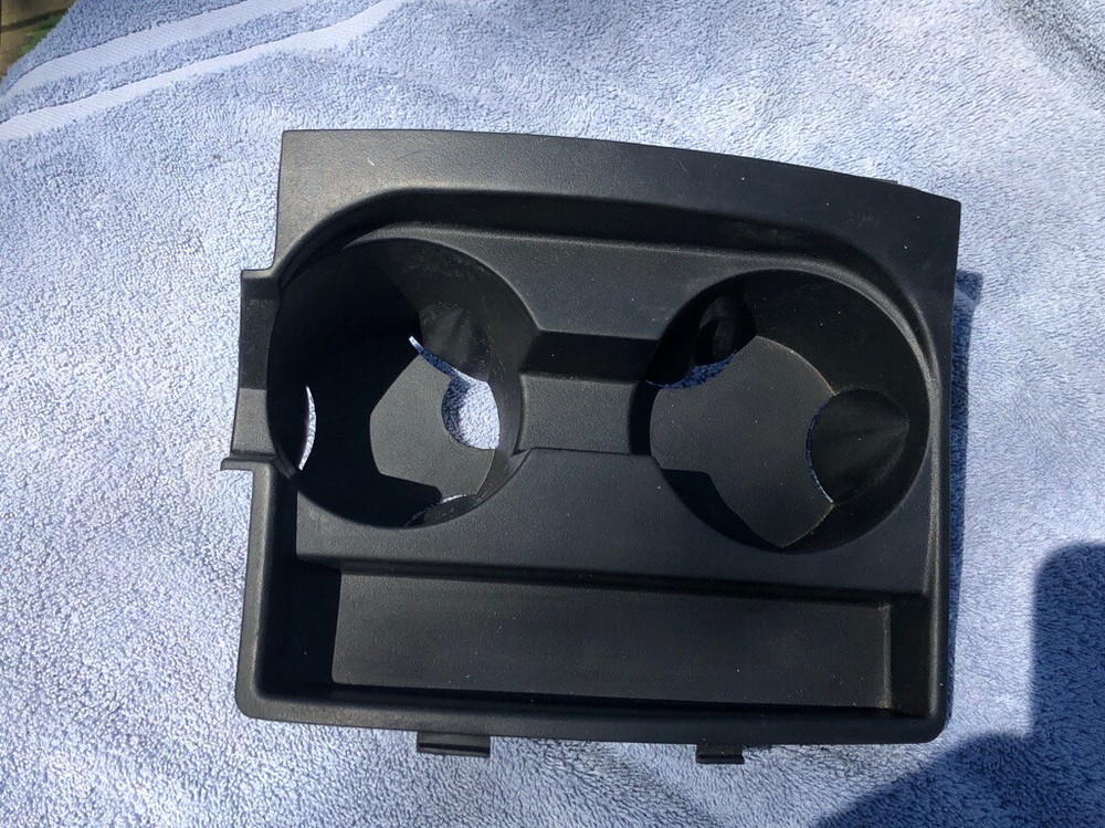05-07 Jeep Grand Cherokee Commander Center Console Rubber Cup holder Insert OEM