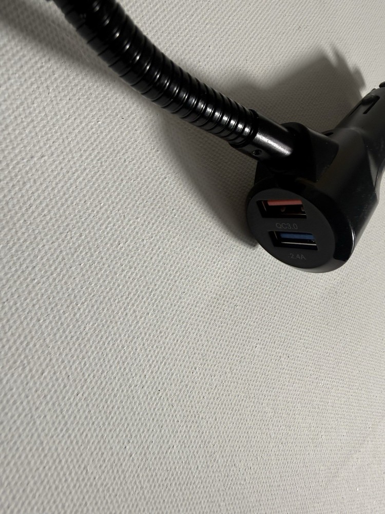 PremierBluetooth FM Transmitor for vehicles Stream Music And Take Calls HandsFR