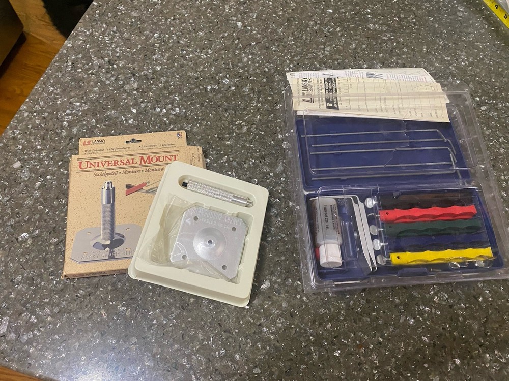Lansky Deluxe Sharpening System with Universal Mount for Sharpening
