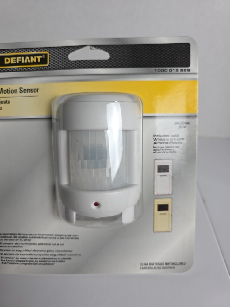 DEFIANT Daylight Adjusting Indoor Digital Timer Motion Sensor 1000015589 **NEW**