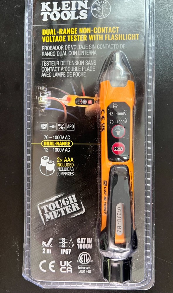 Klein Tools NCVT3P Dual Range Voltage Tester With Flashlight 3236