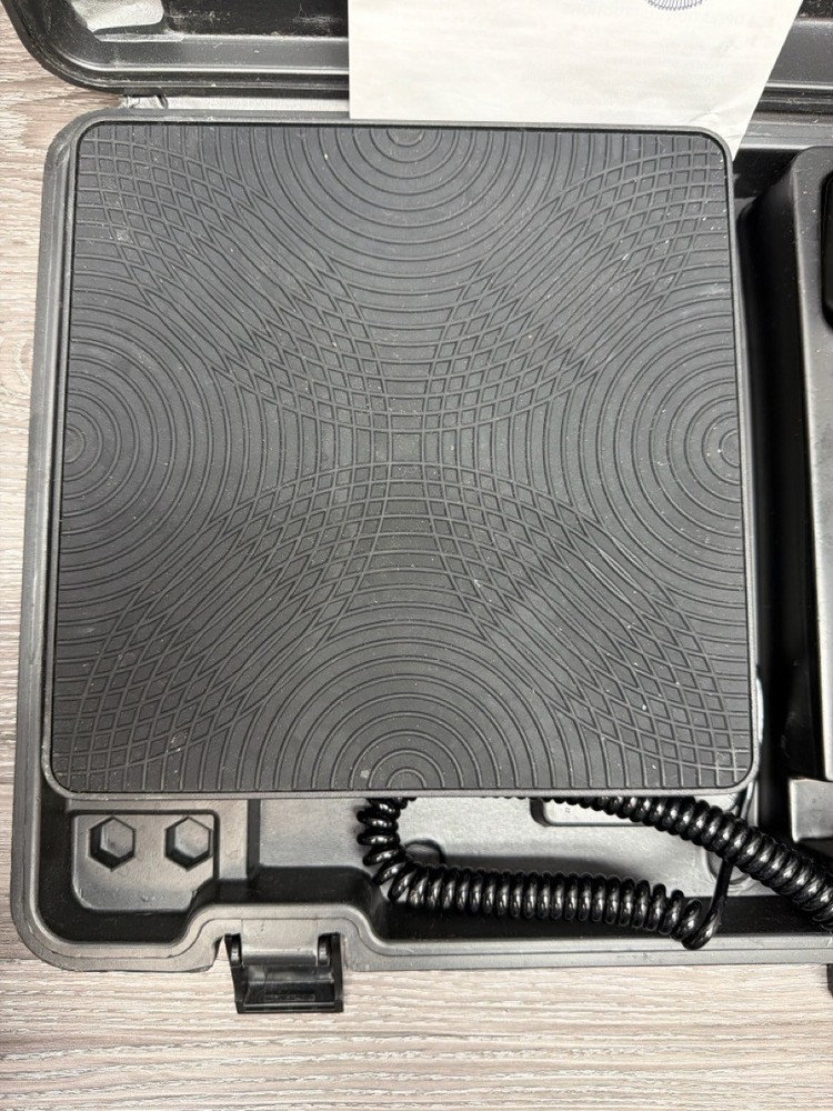 VIVOHOME LMC-100A SCALE WITH CASE (B06010832)