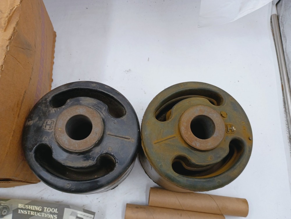HENDRICKSON EUCLID E-10729A TRI FUNCTION (2) BEAM BUSHINGS QUICK ALIGN