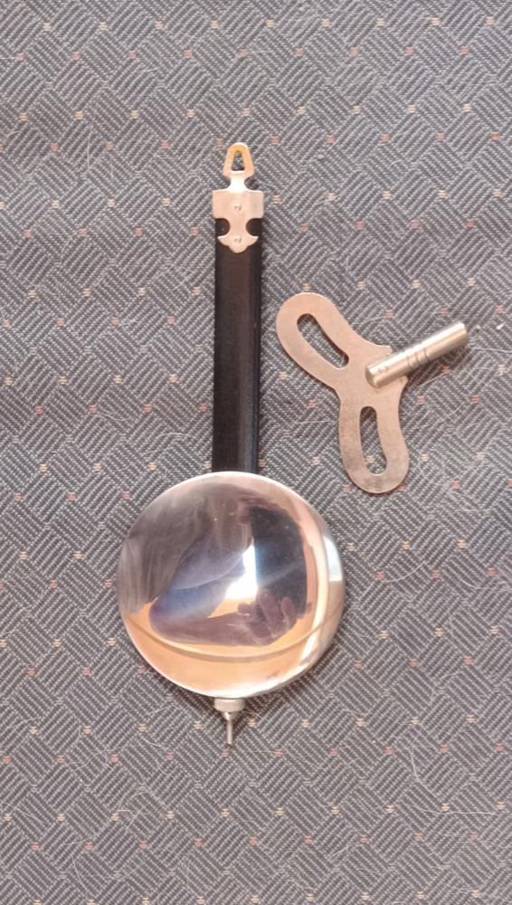 Working 21" Aikosha 31 day Pendulum Wind-up Wall Clock