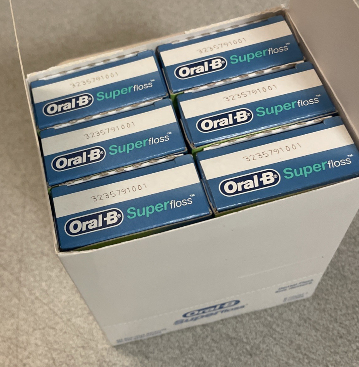 300 Oral-B Super Floss Pre-Cut Strands Mint Floss - Pk of 6 (50 counts each)