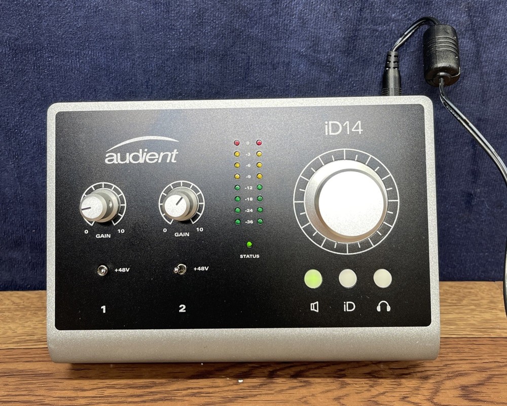Audient iD14 High Performance USB Audio Interface