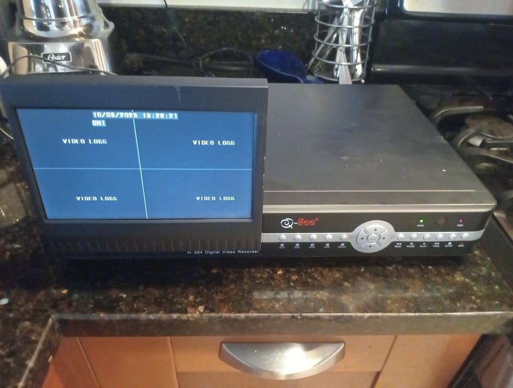 Q-See QSDR74RTS 4Ch H264 Network DVR  Unit