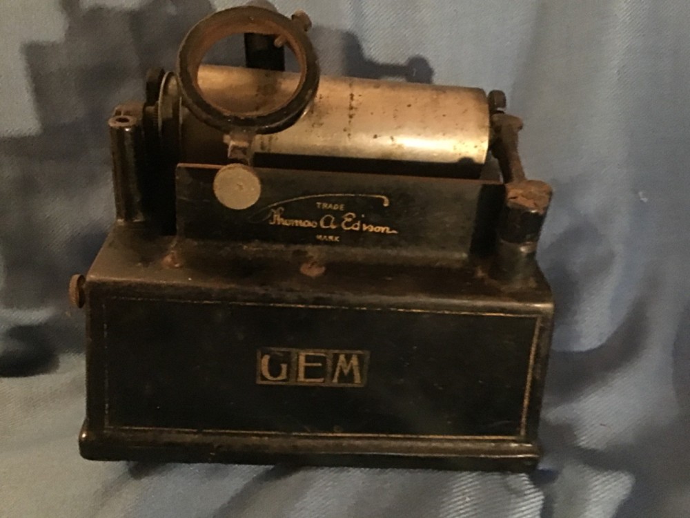 Edison phonograph key wind black Gem