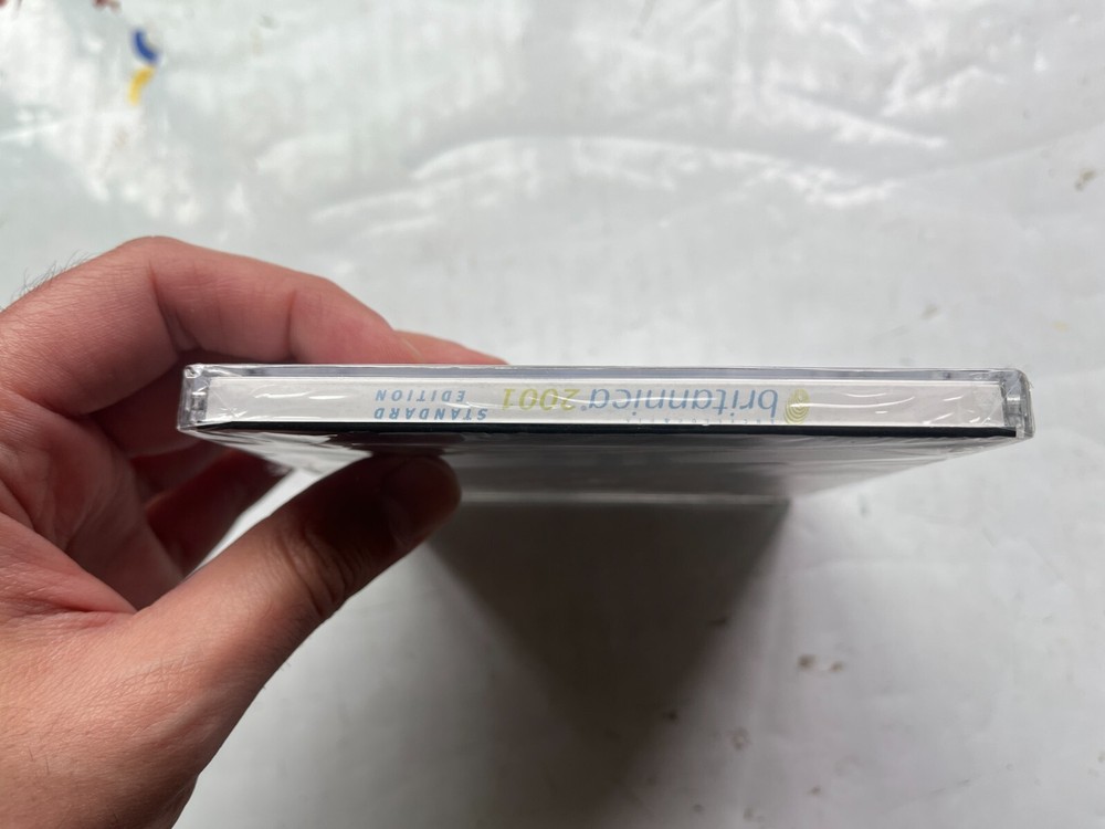 Encyclopedia Britannica 2001 Standard Edition CD Software Windows 95 98 2000 ME