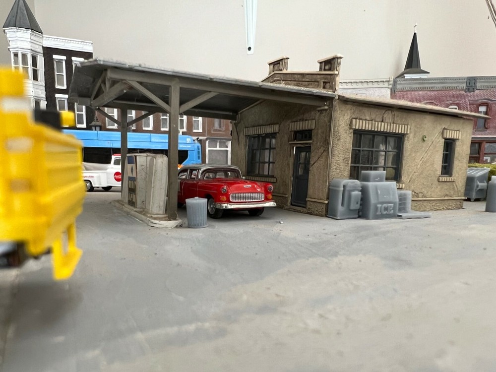HO Scale Gas Station Accessories