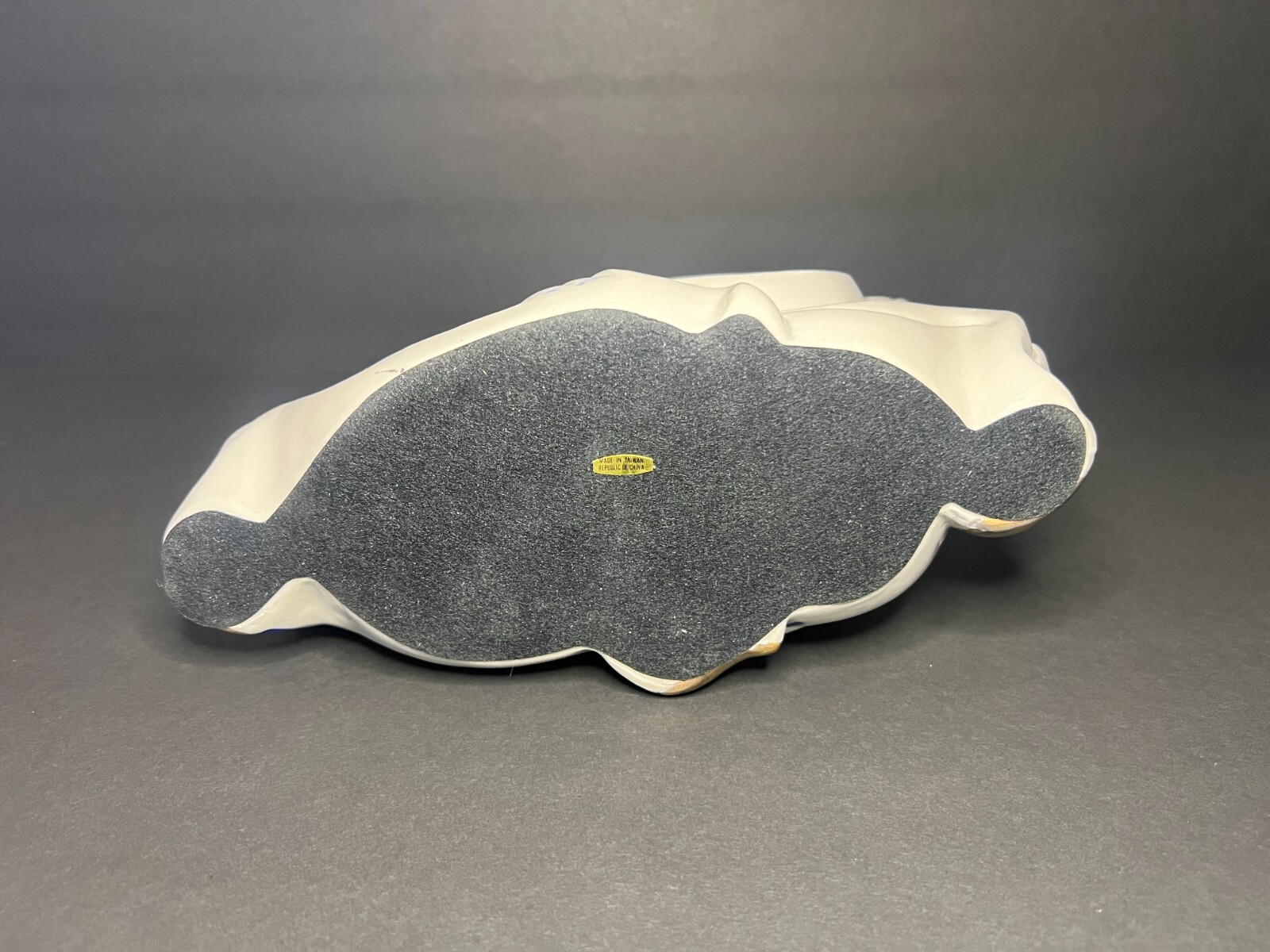 Vintage RARE Hand Painted Porcelain Blue & White Gold Unicorn Quartz Table Clock