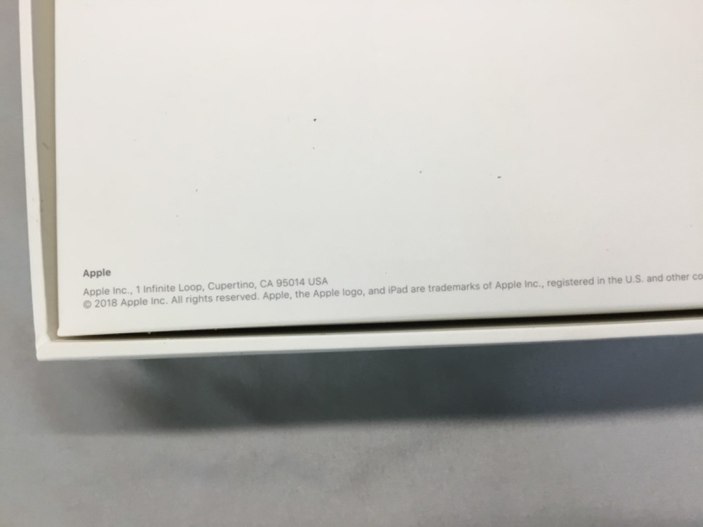 Apple iPad 6Th Generation 128GB Empty Box Only