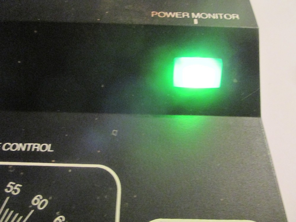 TECH II RAILPOWER 1400 MODEL TRAIN CONTROL PREOWNED LIGHT COMES ON UNTESTED