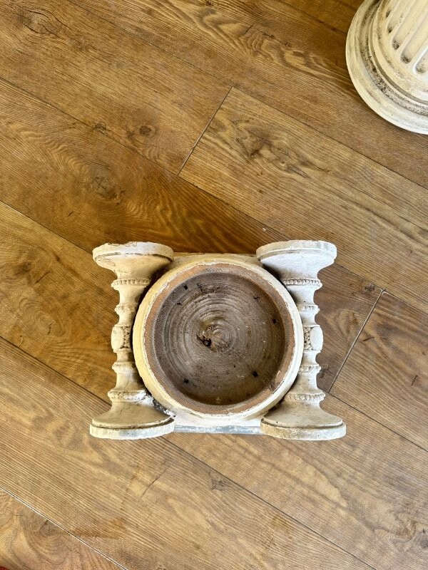 Antique wooden Corinthian columns