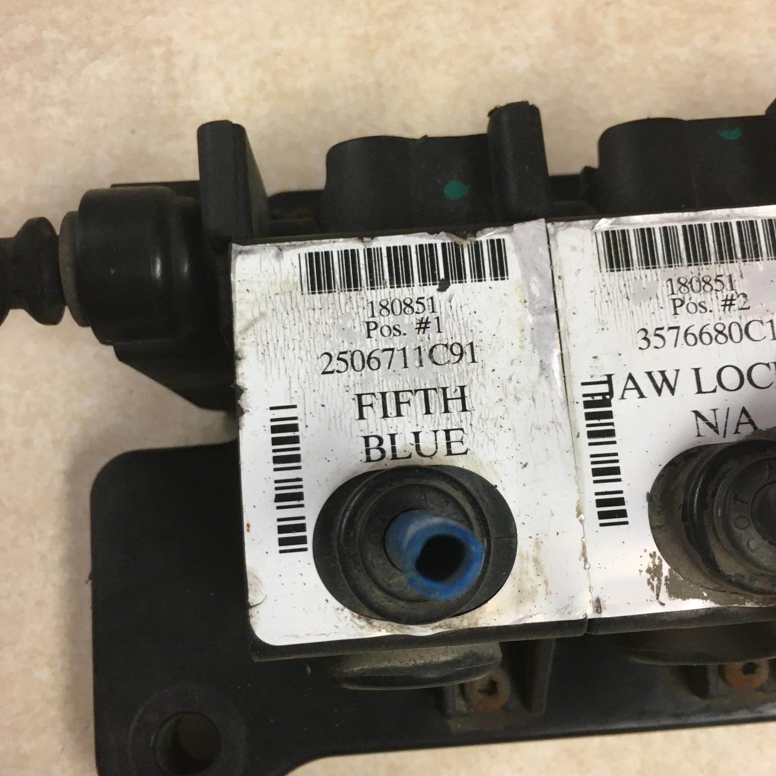 International Air Brake Solenoid Control Module 2506711C91 3576680C1 3587734C1