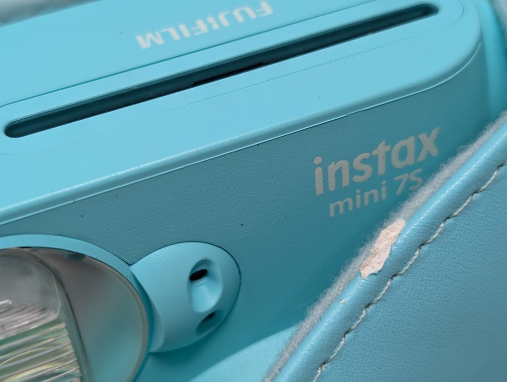 Fujifilm Instax Mini 7S Instant Camera Blue W/ Case (C8)