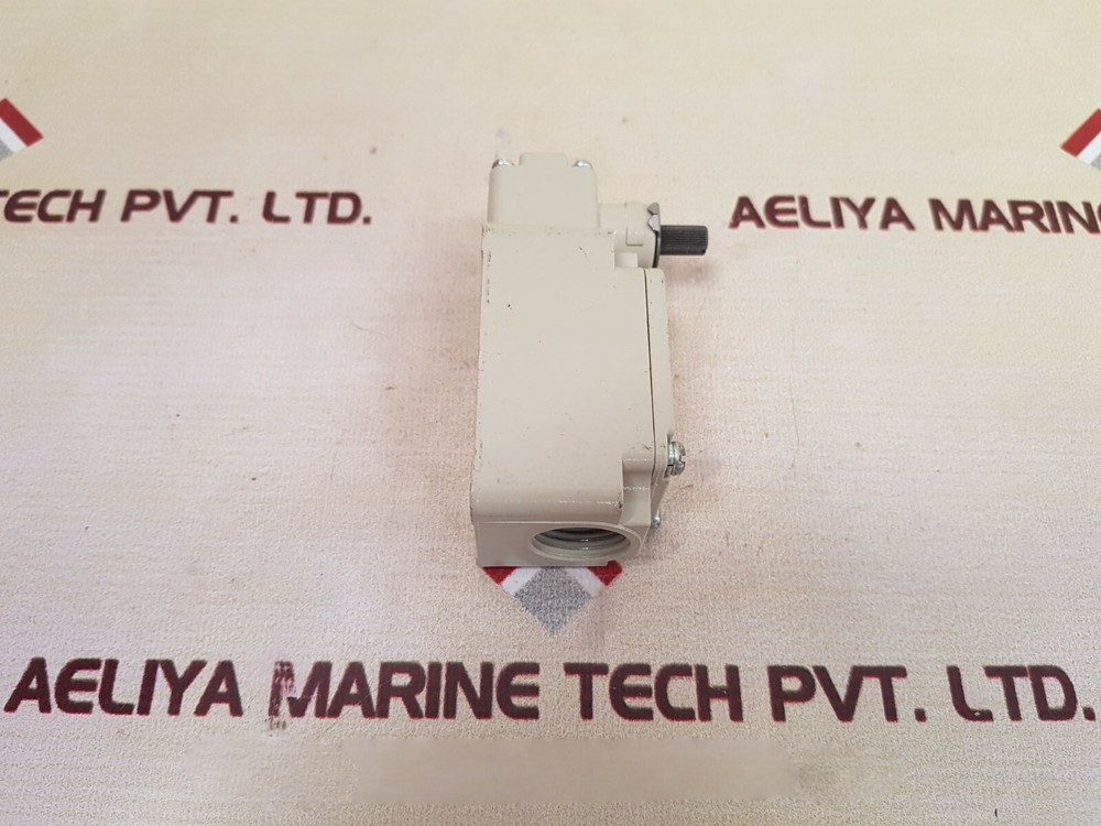 Azbil 1LS9-J Micro Switch 10A 480VAC