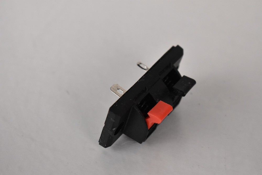 Single KLH Terminal Plate Binding Post Push Press