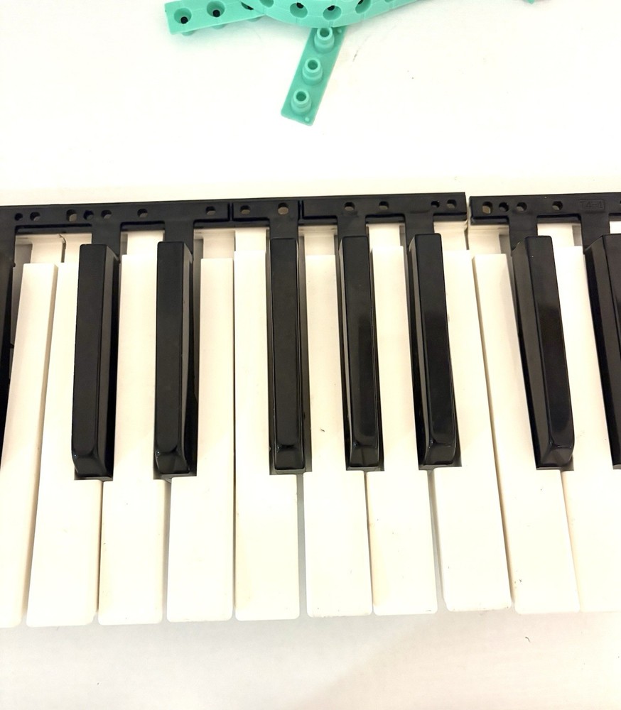 Replacement Keys for Casio MT and CZ-101 Keyboards (one full octave)