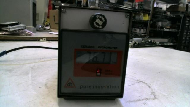 DH Pure Innovation Ceramic Hygrometer