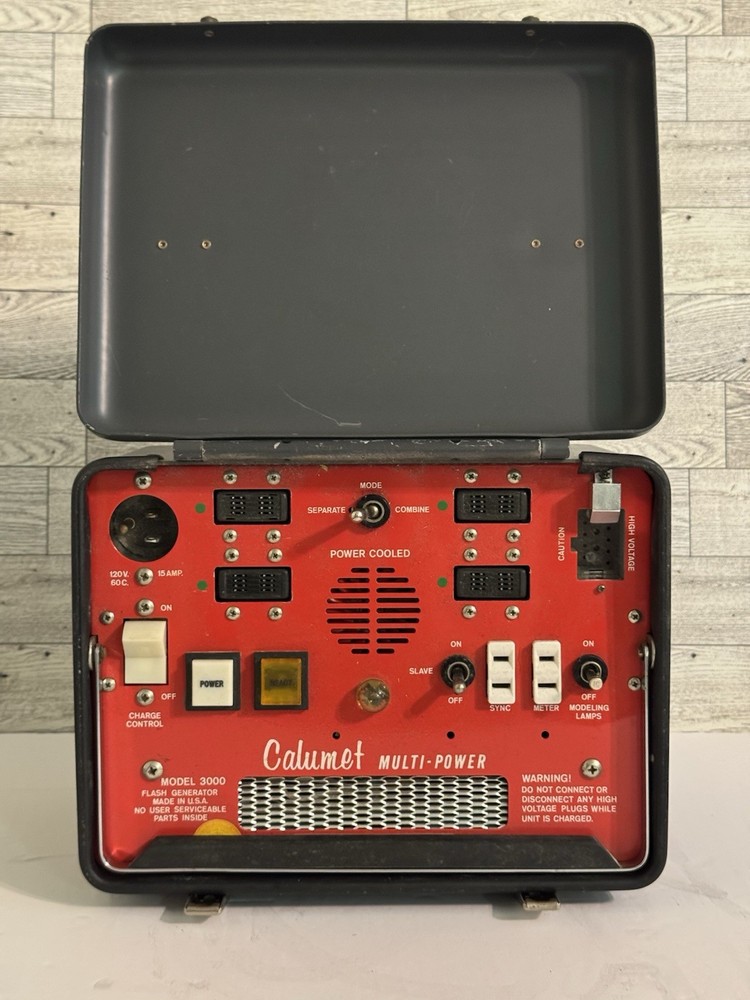 Vintage Calumet Multi-Power Model 3000 Flash Generator – Untested Pack