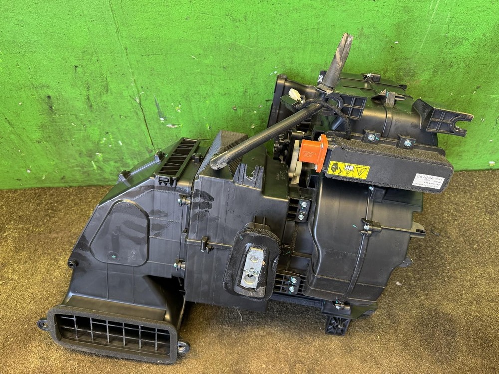SAIC E-Deliver 3 Base SL EV MAXUS Heater box assembly 2021