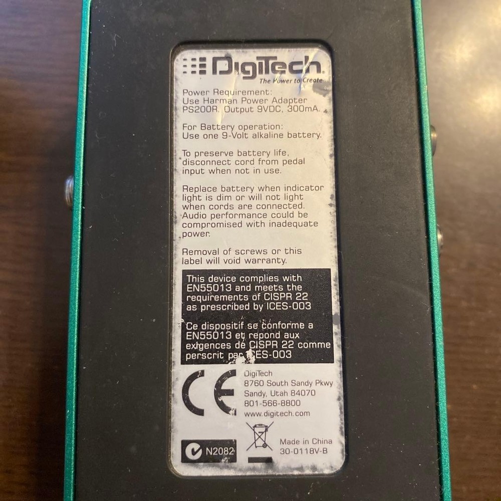 DigiTech BASS SYNTH WAH bass effector