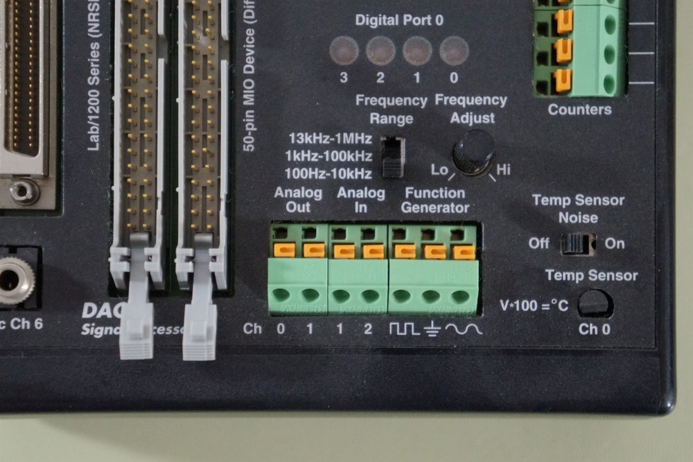 National Instruments 183554C-01 DAQ Signal Accessory