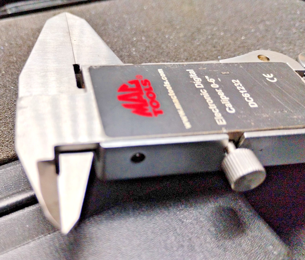 MAC ELECTRICAL DIGITAL CALIPER 0-6, #DC61232, MAC TOOLS , WITH HARD CASE, (B2