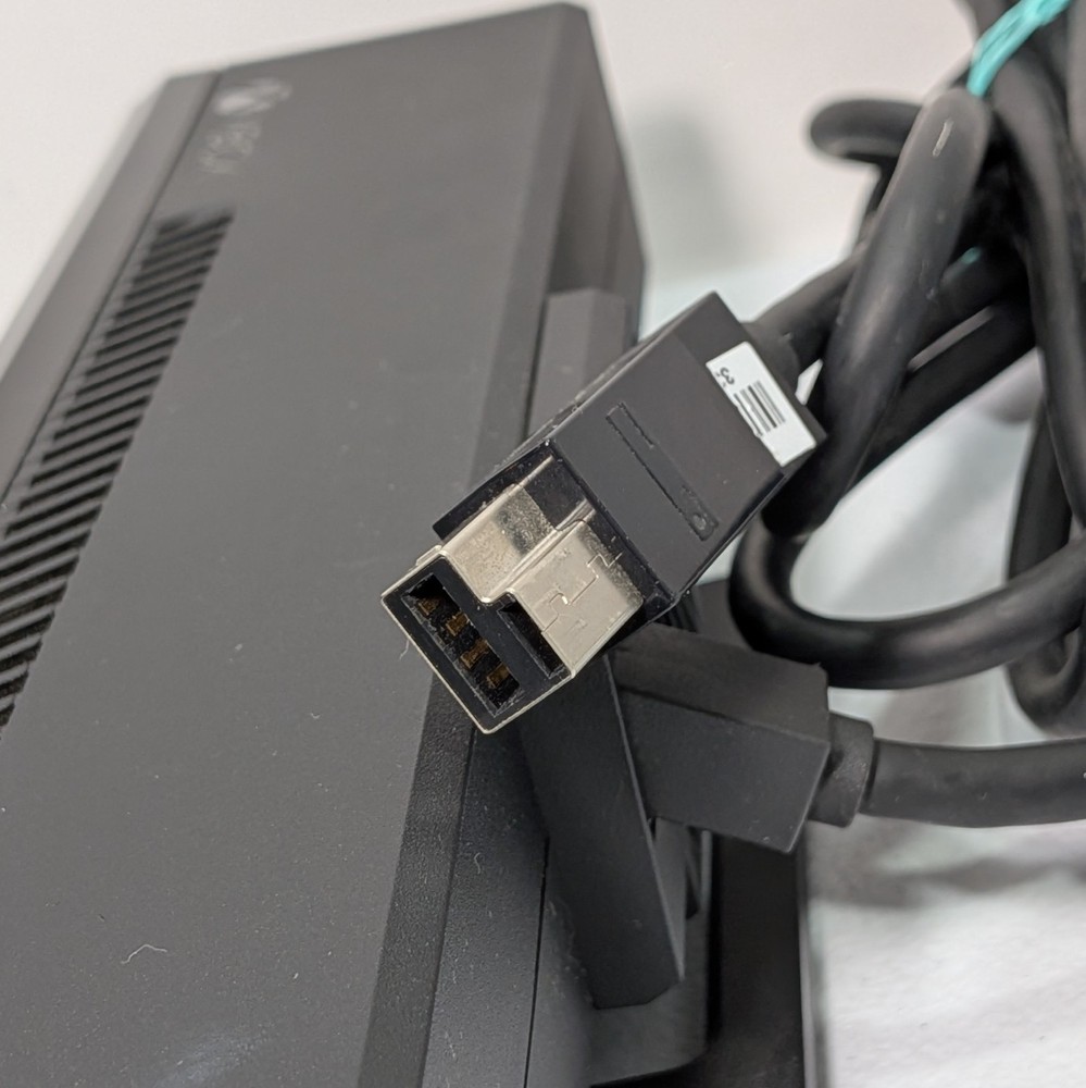 Microsoft Xbox One Kinect Sensor 1520 Black W/ TV Mount