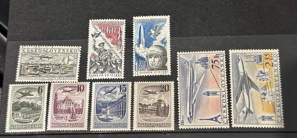 NICE CZECHSLOVAKIA 1961 STAMP COLLECTION 8 MINTS + 1 USED