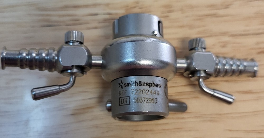 Smith & Nephew 72202449 J-Snap Quick Release, Rotatable Irrigation Extender
