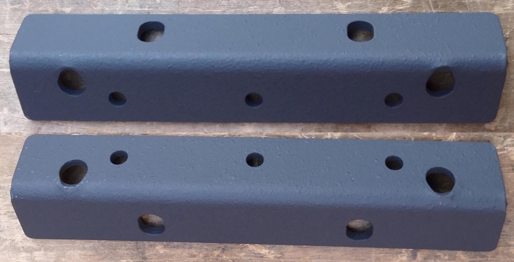 CORRECT Gray Rack Ears for E-mu Emax Rack with the CORRECT Screws