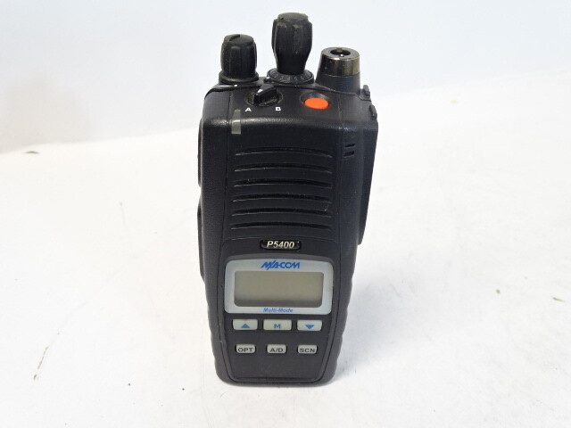 MACOM MAEX-CU1XX P5400 MULTI MODE TWO WAY RADIO