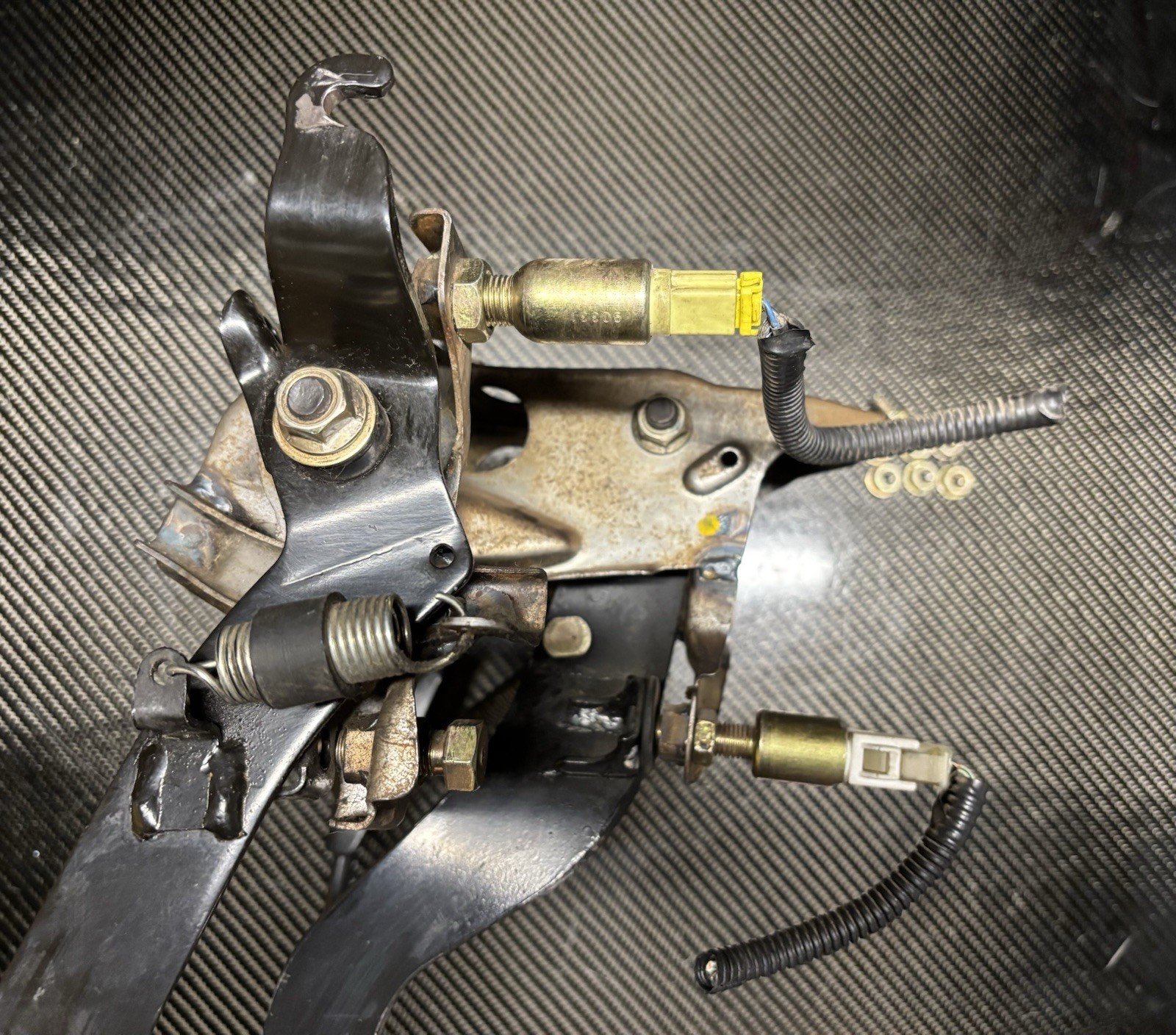 88-91 Honda Civic Sedan 4 Door Manual Transmission Pedal Assembly Clutch OEM