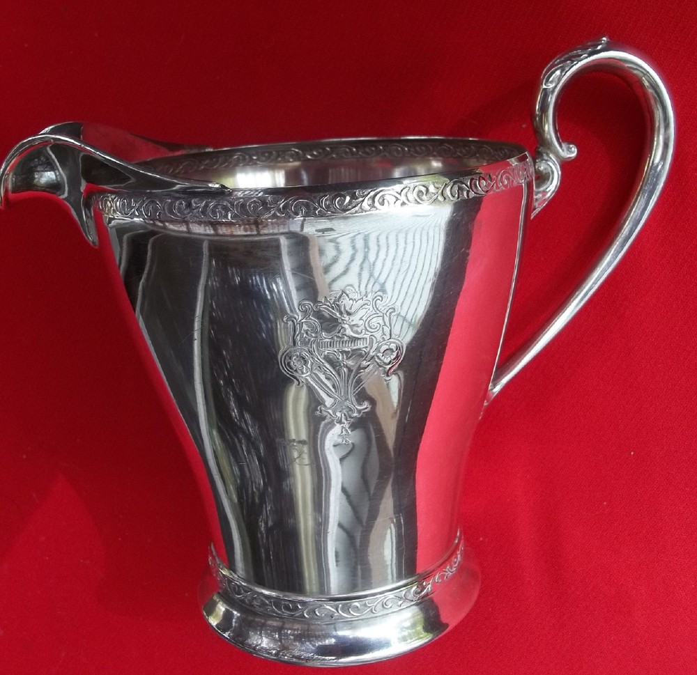 RARE 1925 Triumph Pattern 2 Quart Water Milk Pitcher By Rogers Bros Silverplate