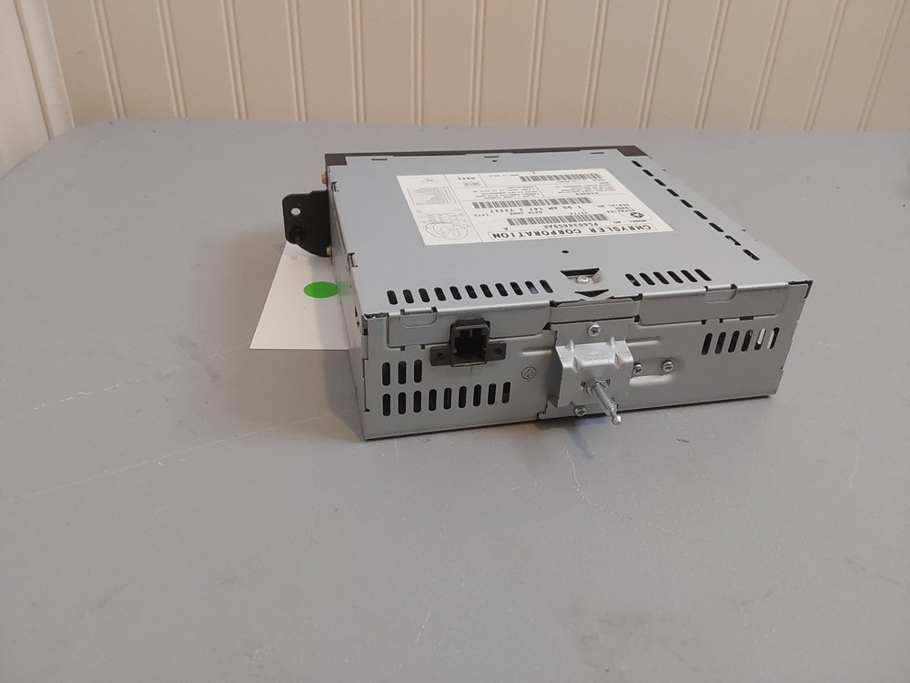 2004 Chrysler 300 CD Changer