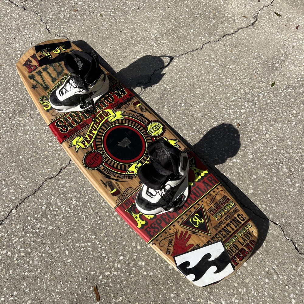 Ronix Wave Skimmer Wakeboard With 9.5 Size Boots