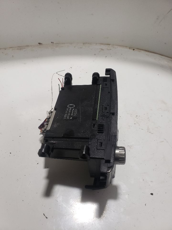 Used A/C Selector Switch fits: 2000 Infiniti I30 Grade A