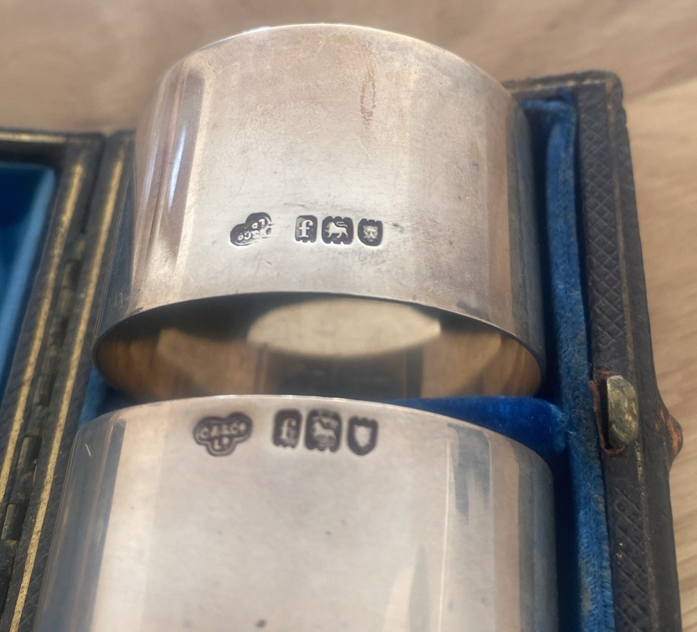 Solid Silver Napkin Rings Pair Original Box Goldsmiths & Silversmiths Co Ltd