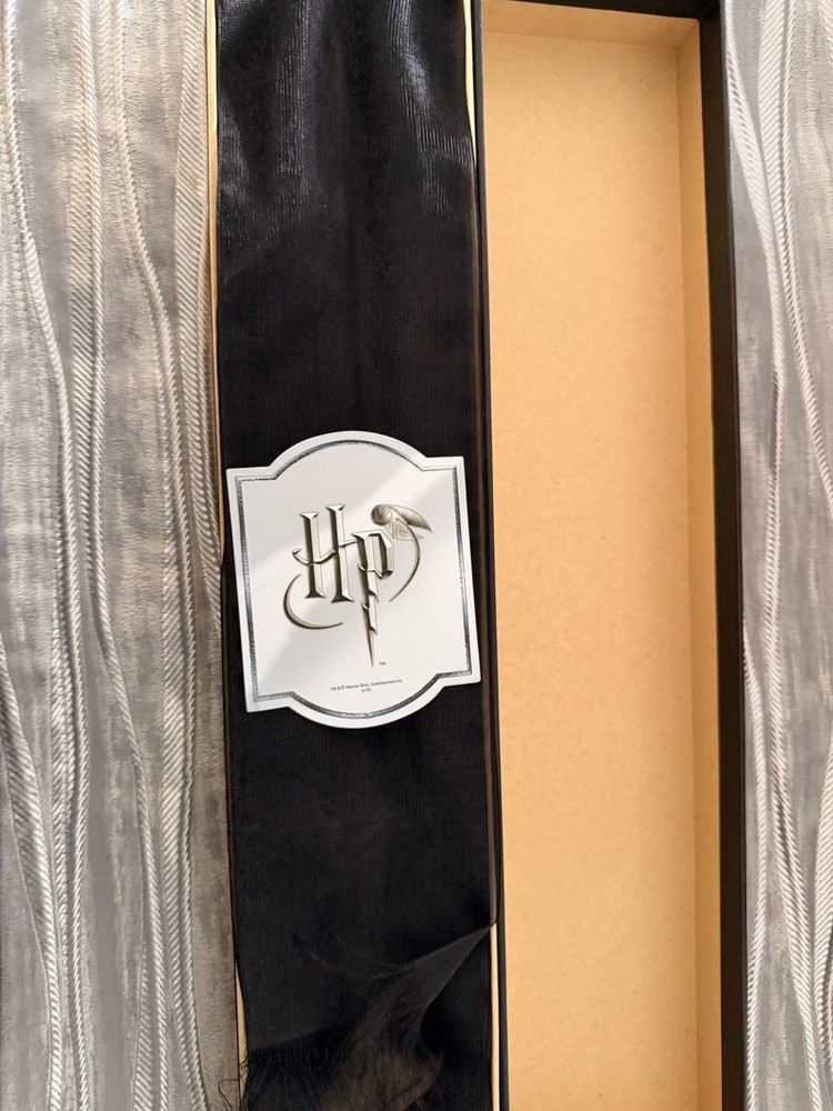 Lord Voldemort Wand in Ollivanders Box