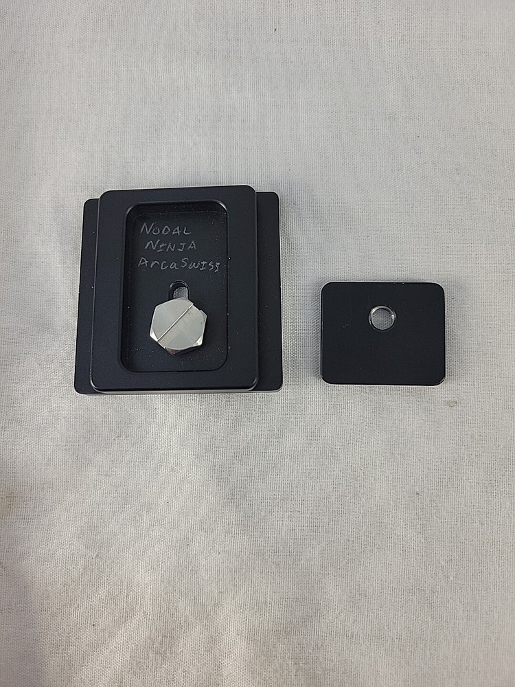 Nodal Ninja Arca Swiss Tripod Quick Release Attachment