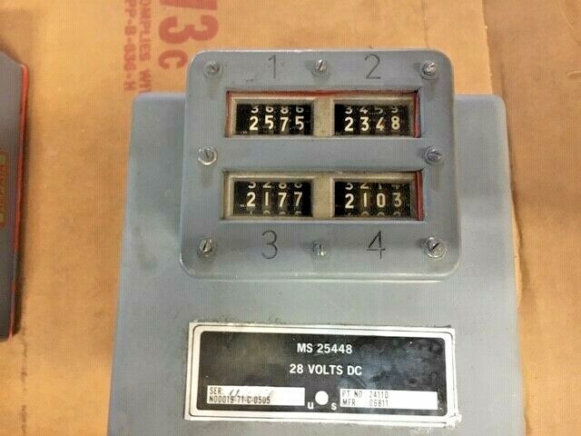 MS25448 ELAPSED TIME INDICATOR ACCELEROMETER AVIONICS COCKPIT